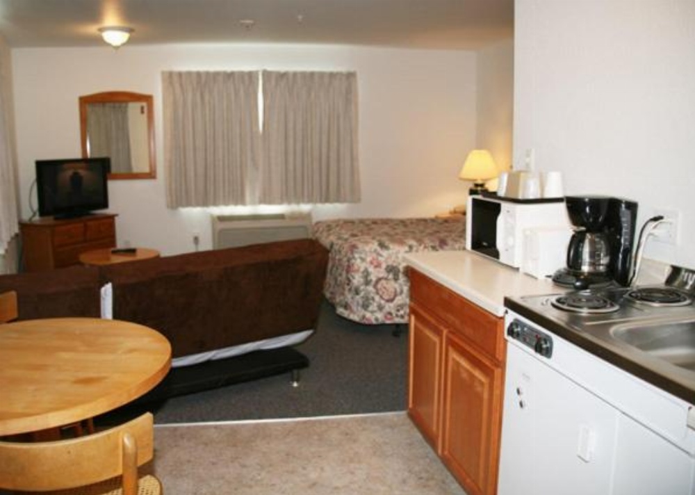 Double Room with Two Double Beds - No Pets