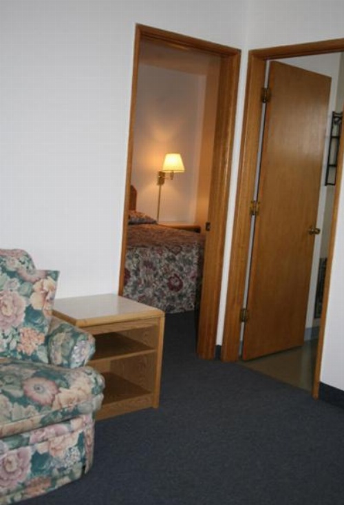 Ponderosa Motel image 8